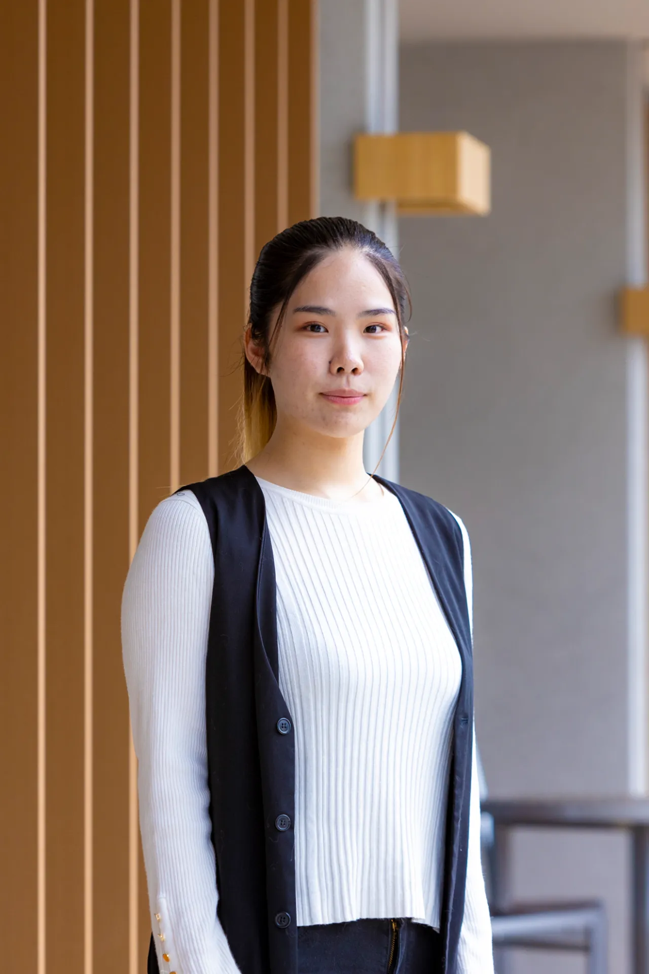 二村 萌々香