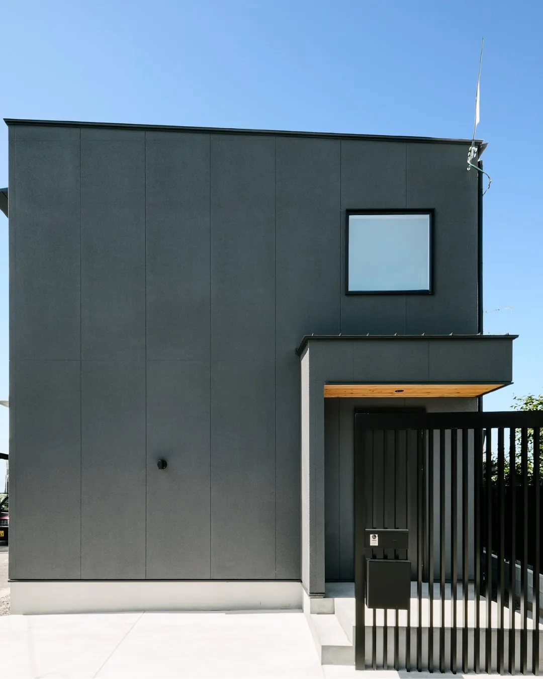 【玄関の目隠しはお洒落に】