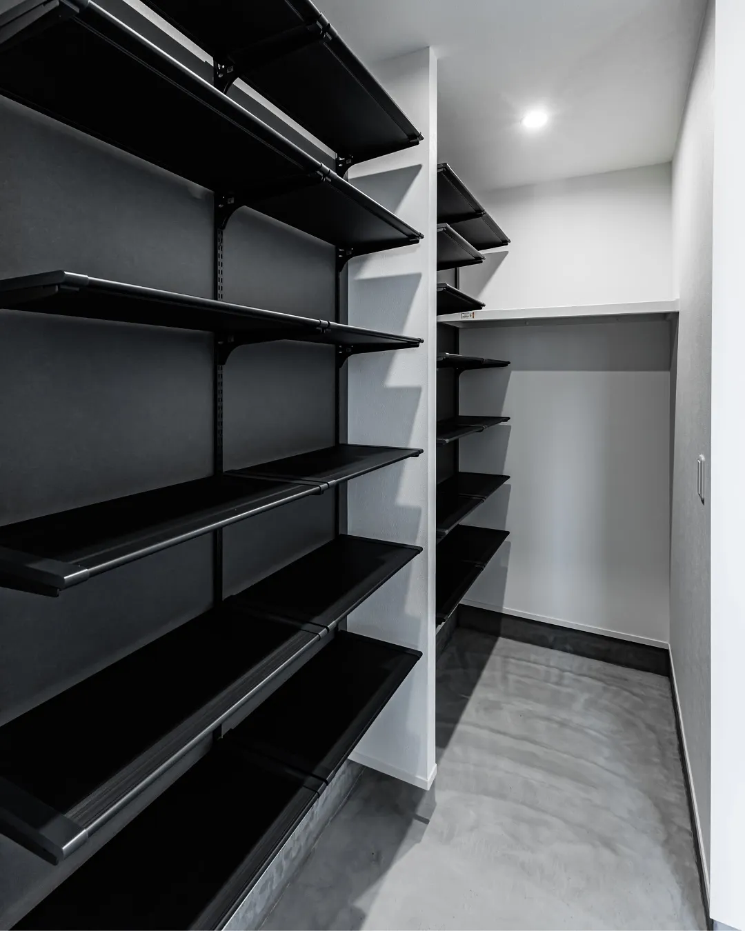 【クールな平屋の完成】