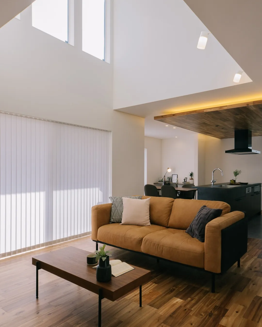 【ブラウンでまとまる】