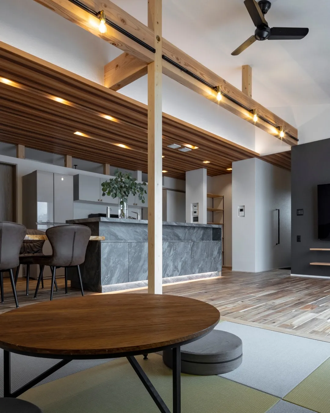 【昼と夜の顔】