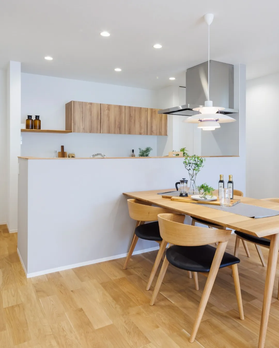 【際立つウッド】