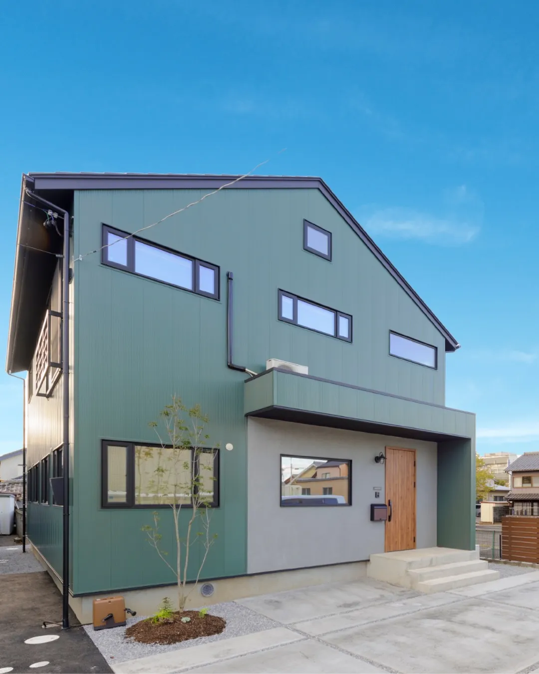 【段差のない玄関が◎】