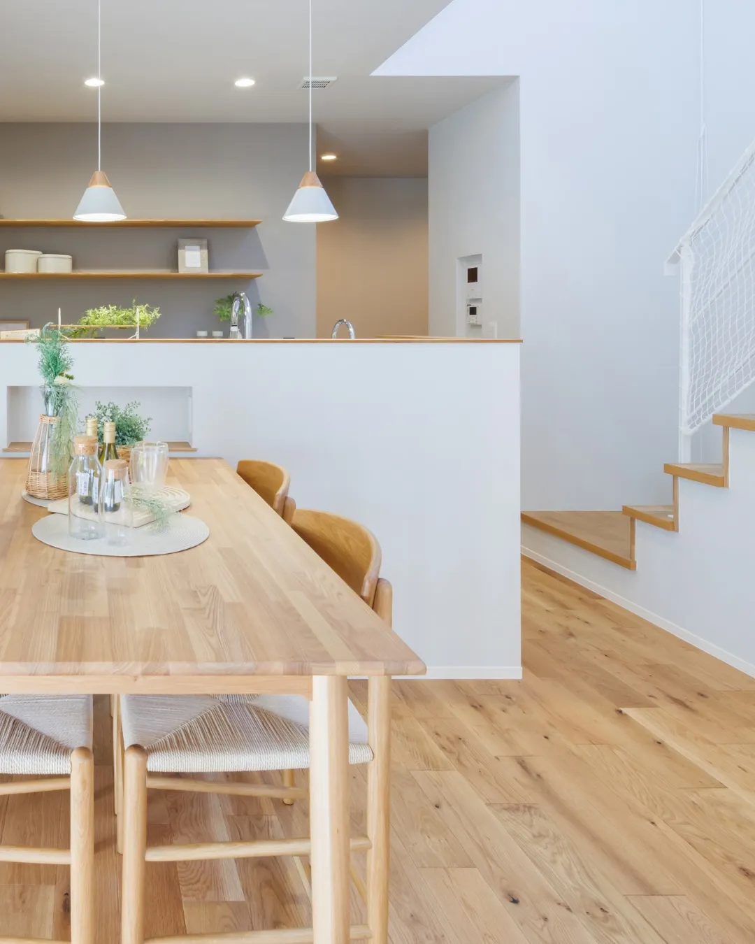 【青に生える白】