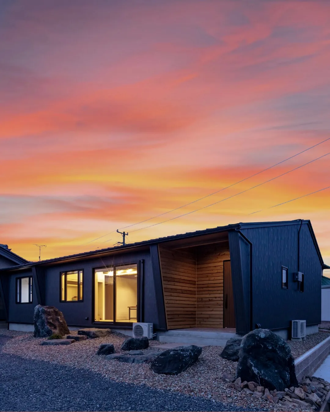 【夕映えの我が家】